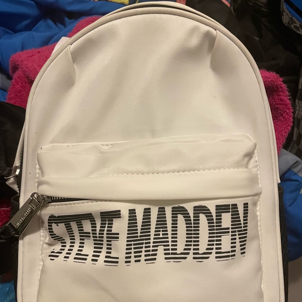 Steve Madden White Backpack - Picture 2 of 15